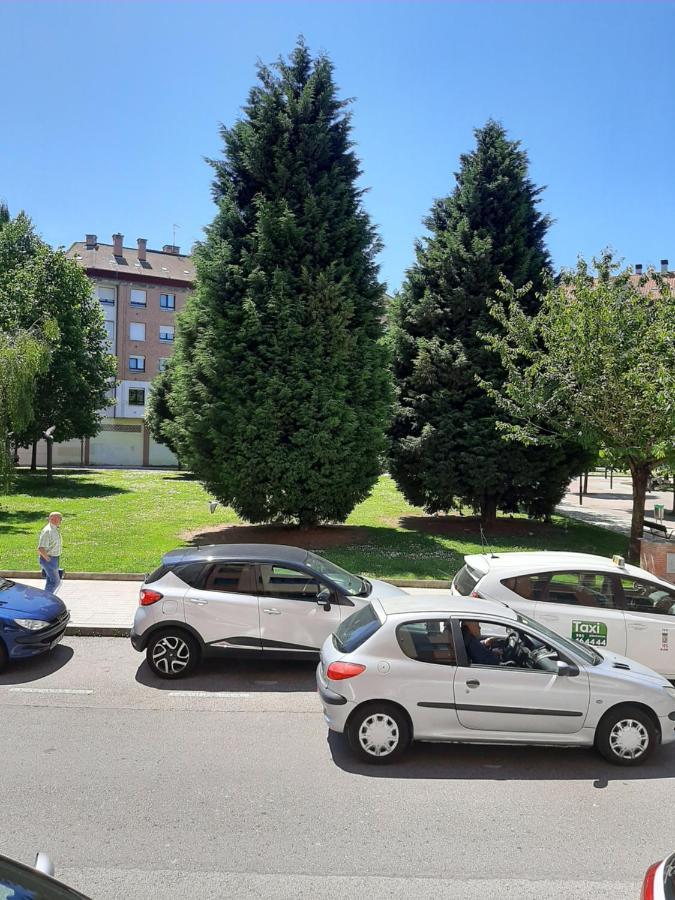 Apartmán El Neru. En Zona Verde Y Junto Al Mar. Gijón Exteriér fotografie